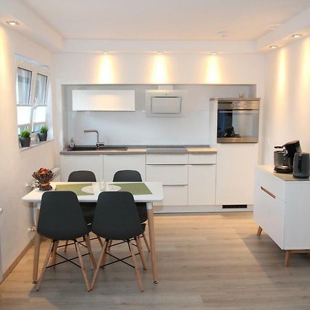 Neue Und Moderne Ferienwohnung Mulheim an der Ruhr Bagian luar foto